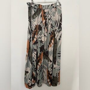 Tropical, Neutral Print Flowy Maxi Skirt